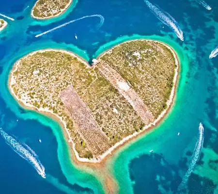 Liberta In Old Center Apartman