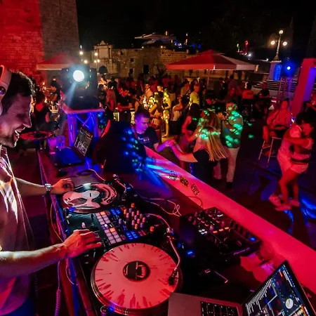 Liberta In Old Center Apartman Zára