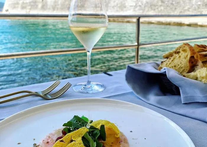 Apartament Liberta In Old Center *