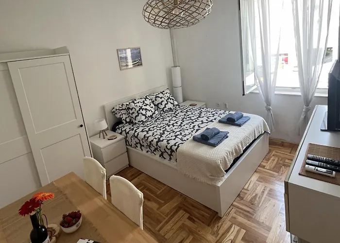 Liberta In Old Center Apartament *